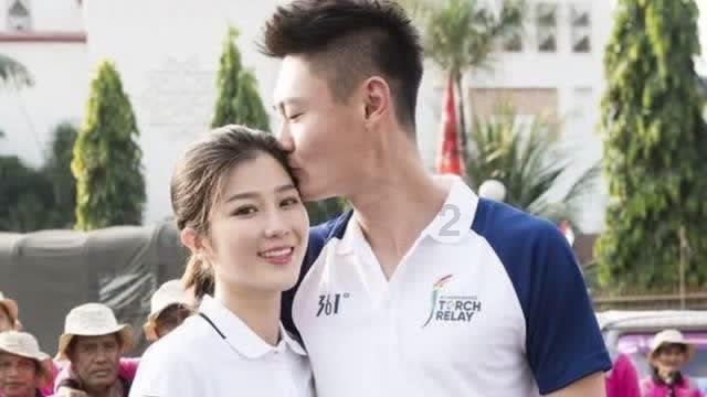 救援矮小的女孩
